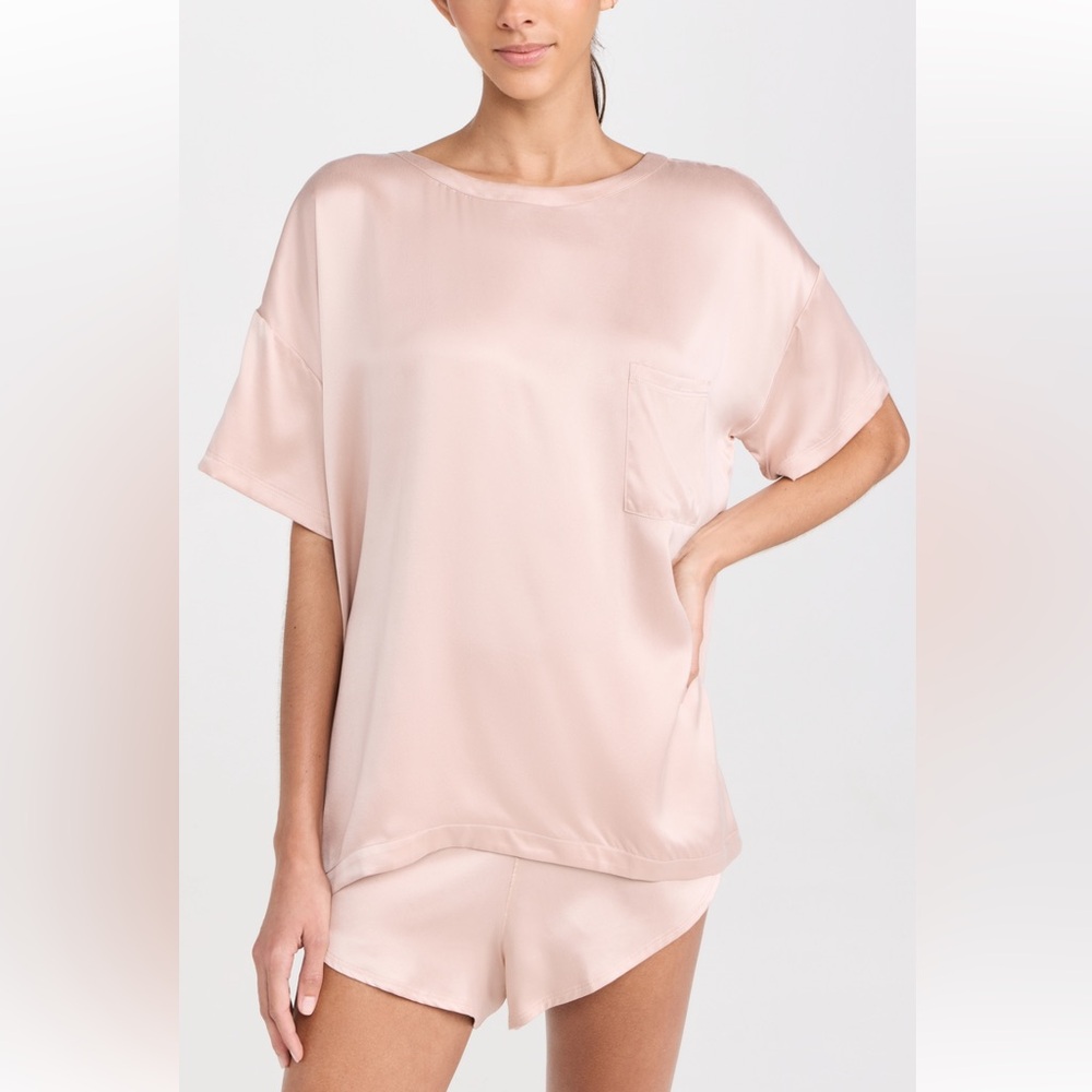BNWT Lunya Washable Silk Tee Set in Delicate Pink
